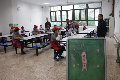 优质服务不停歇，教育咨询无止境——上虞区实初教育集团实验中学深入开展“优质服务月”活动